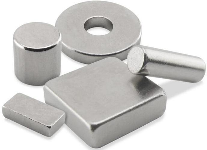 Sintered and Bonded Neodymium Cylinder Magnets Are Available